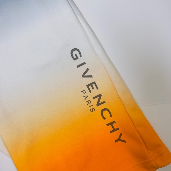 COPY - Givenchy Kids Shorts - Picture 3 of 4